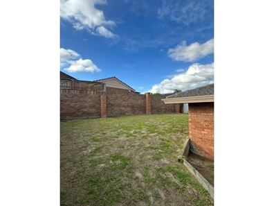 11 Benbullen Boulevard, Kingsley WA 6026