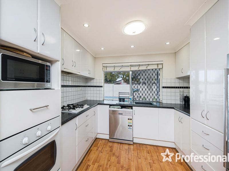 15 Hampstead Court, Kingsley WA 6026