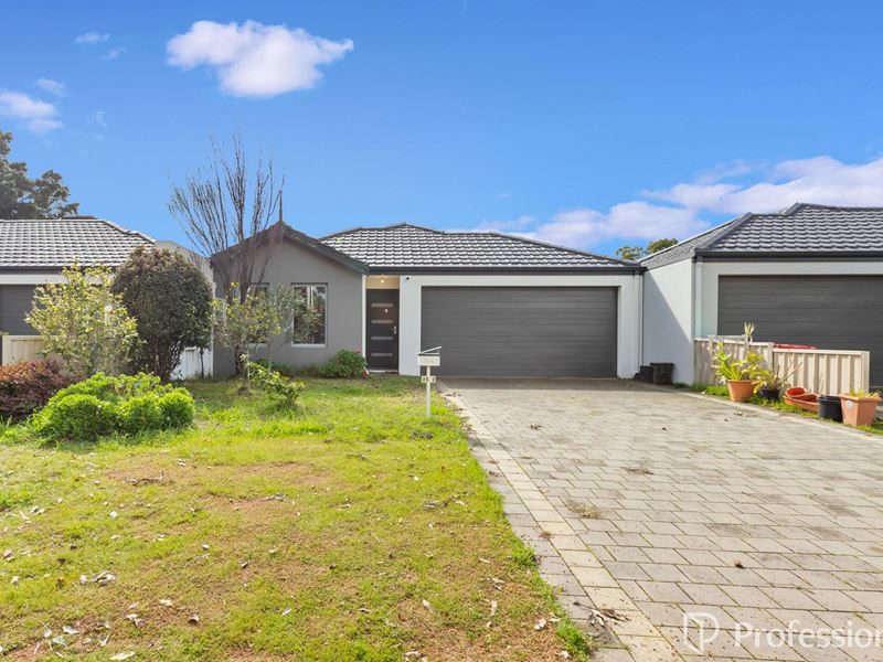 2/25 Abercorn Road, Forrestfield WA 6058