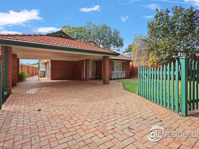 5 Redcourt Road, Attadale WA 6156