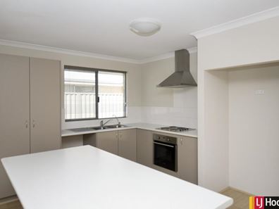28 Barron Turn, South Yunderup WA 6208