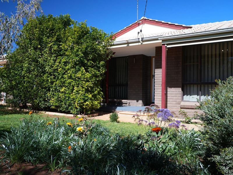 4 Beston Street, South Kalgoorlie WA 6430