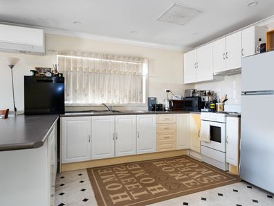 186 Wittenoom Street, Victory Heights WA 6432