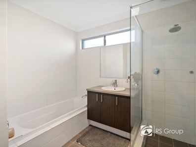 7 Durant Way, Piara Waters WA 6112