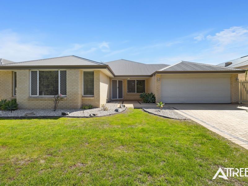 16 Frenchmans Crescent, Secret Harbour WA 6173