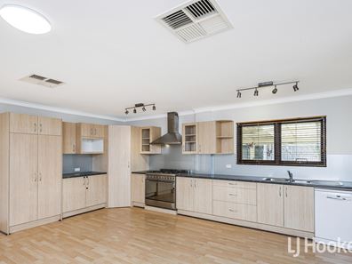 40 Wimbledon Street, Beckenham WA 6107