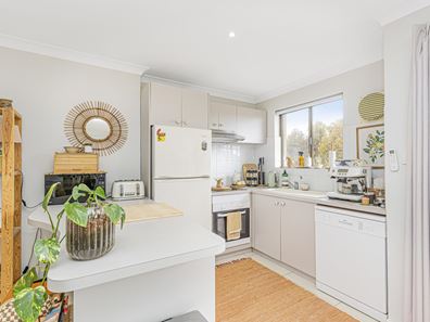 6L/24 Pearson Street, Churchlands WA 6018