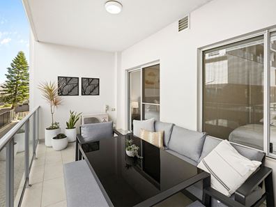 4/46 Filburn  Street, Scarborough WA 6019