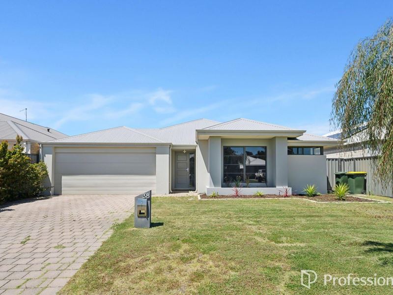 38 Makybe Boulevard, Byford