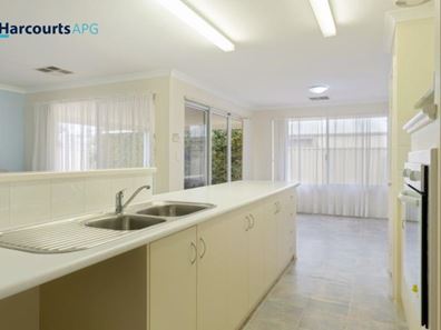 6 Gascoyne Circle, Millbridge WA 6232
