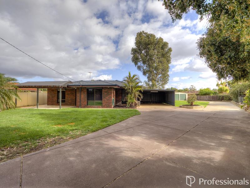16 Chancery Court, Forrestfield WA 6058