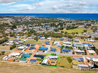 11 Cardwell Gardens, Dongara WA 6525