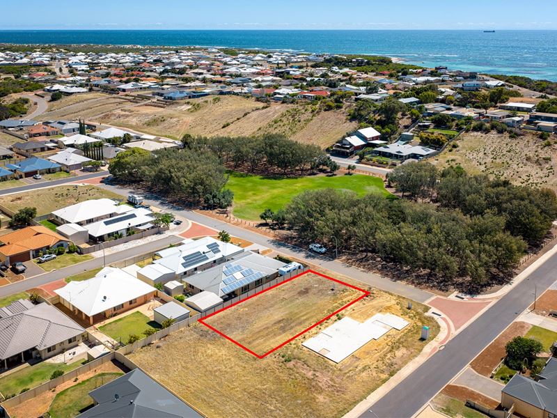 3 Slipknot Street, Drummond Cove WA 6532