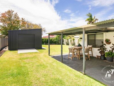 9 Lockhart Street, Broadwater WA 6280