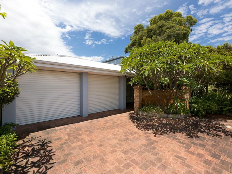 64A Gairloch Street, Applecross WA 6153