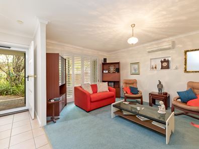 64A Gairloch Street, Applecross WA 6153
