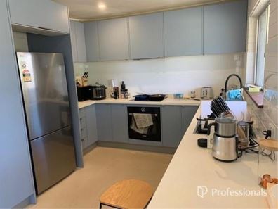 15 Hungerford Street, Bluff Point WA 6530