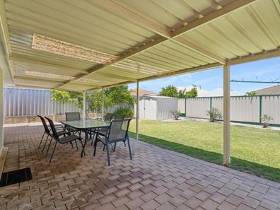 43 Combewood Loop, Carramar WA 6031