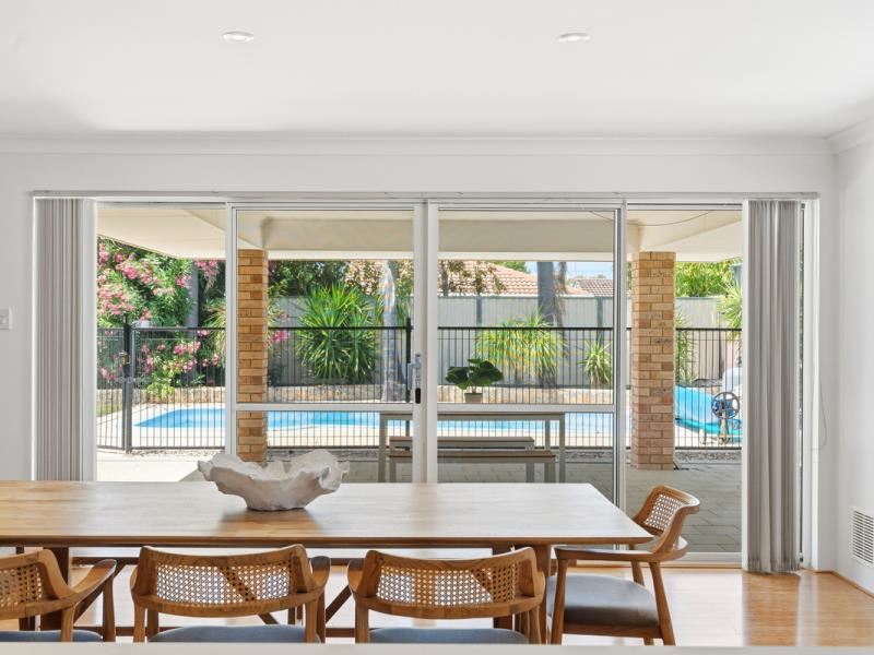 18 Pebblewood Road, Woodvale