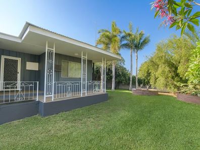 600 South River Road, South Plantations WA 6701