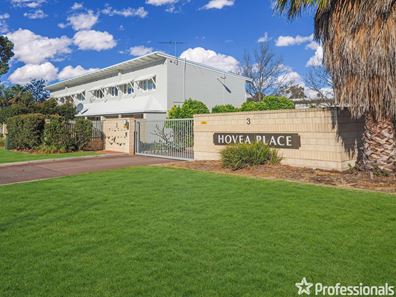 8/3 Derrington Crescent, Balga WA 6061