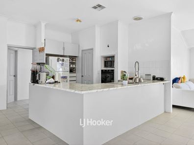 67 Glenfield Drive, Australind WA 6233