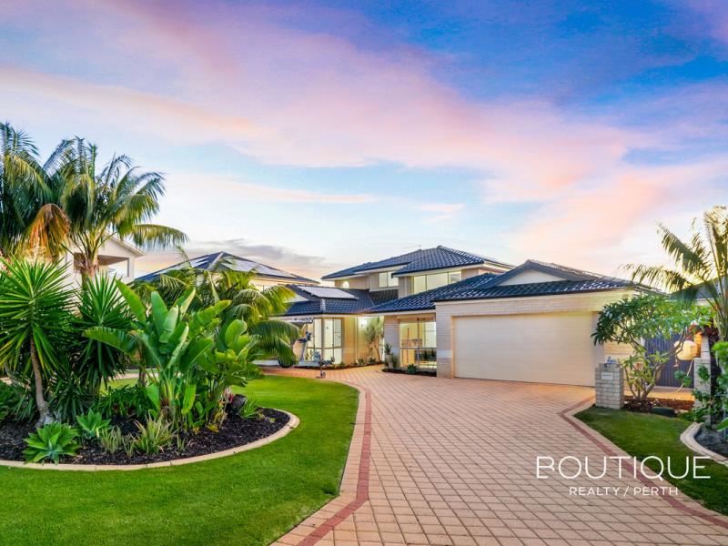 18 Plympton Mews, Hillarys WA 6025