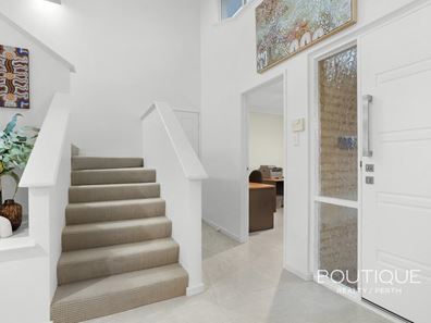 18 Plympton Mews, Hillarys WA 6025