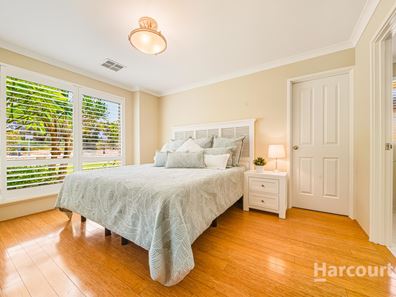 24 Conference Green, Madeley WA 6065