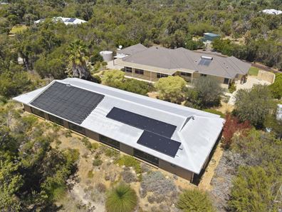 90 Robinson Road, Wandi WA 6167