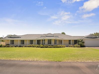 90 Robinson Road, Wandi WA 6167