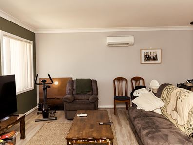 9 Boyd Street, Merredin WA 6415