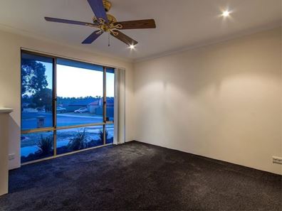 11 Dalrymple Drive, Leda WA 6170