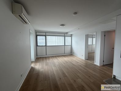 309/17 Malata Crescent, Success WA 6164