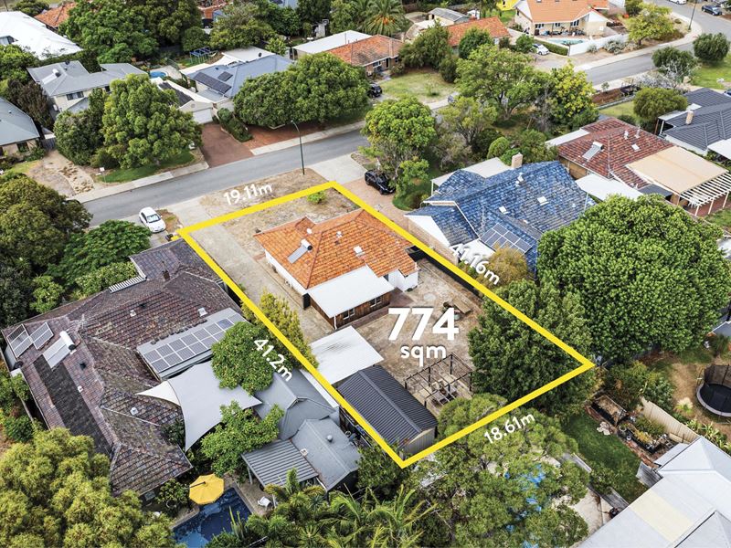 5 Windfield Road, Melville WA 6156