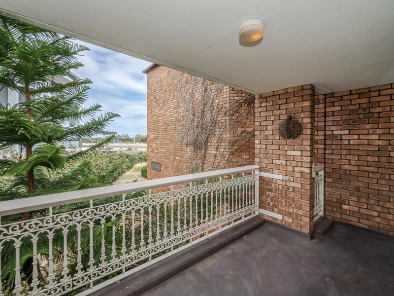 11/5 Melville Place, South Perth WA 6151