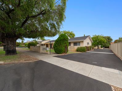 18/79 Clydesdale Street, Como WA 6152