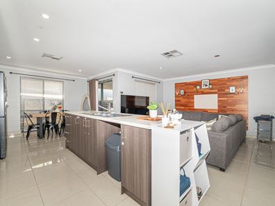 5 Podger Way, Brookdale WA 6112