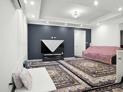 8/11 Weston Street, Maddington WA 6109