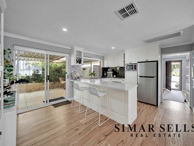 48 Edwards Entrance, Stratton WA 6056