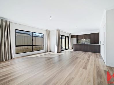 9A Banksia Circle, Thornlie WA 6108