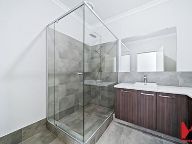 9A Banksia Circle, Thornlie WA 6108