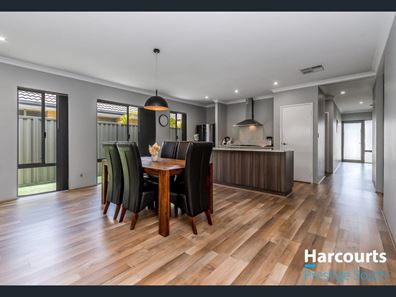 16 Cadaga Way, Piara Waters WA 6112