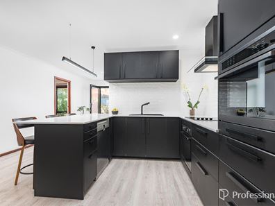 9 O'Connor Street, Bluff Point WA 6530
