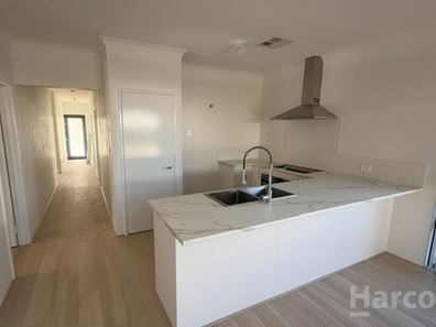 11A Barefoot Road, Madora Bay WA 6210