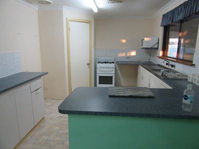 14 Robertson Street, Carnamah WA 6517