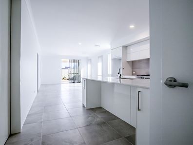 11 Silk Street, Alkimos WA 6038