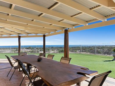 219 Cooper Street, Waggrakine WA 6530