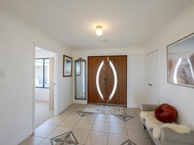 219 Cooper Street, Waggrakine WA 6530
