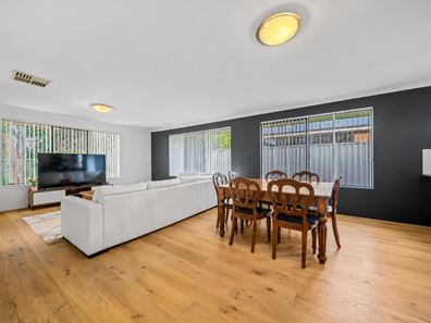 11 Gilman Court, Piara Waters WA 6112